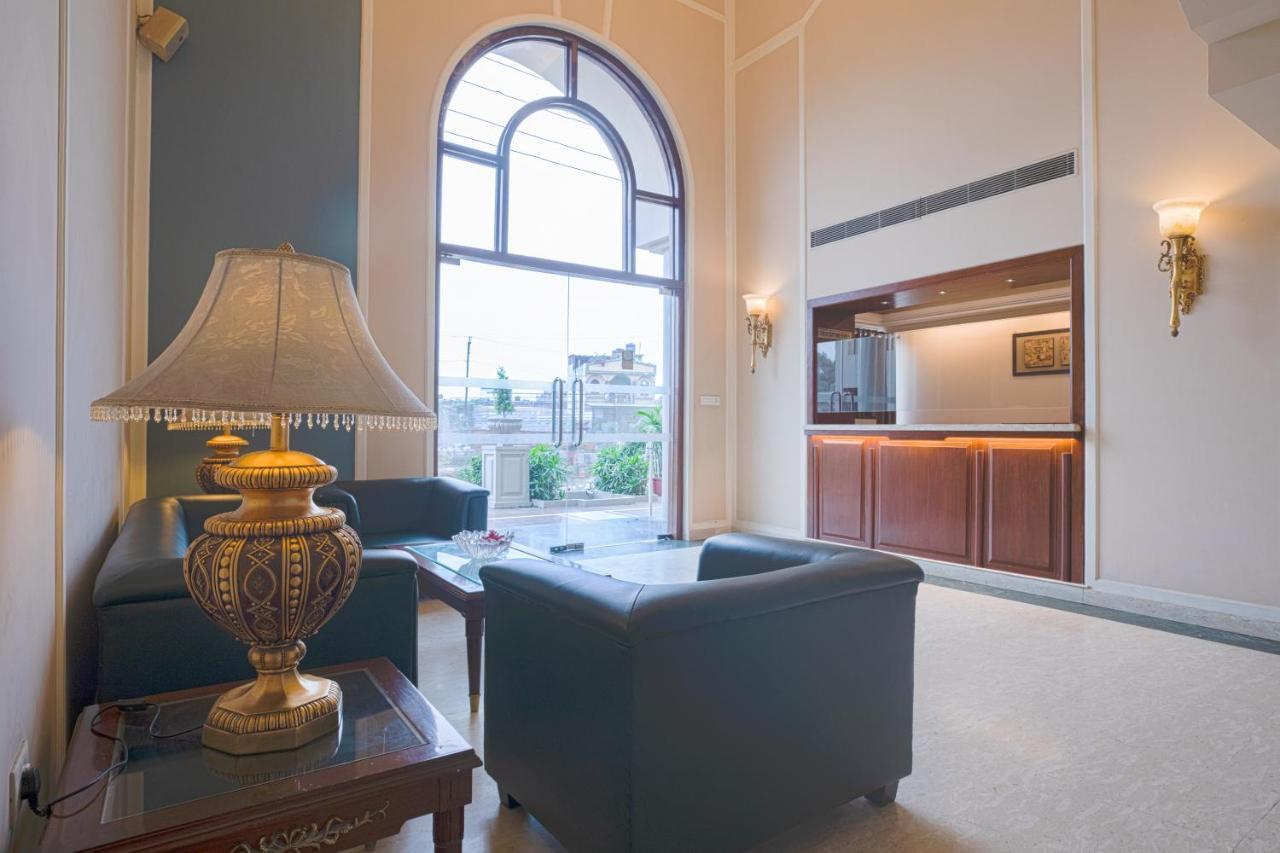 Hotel Le Castle Rudrapur Εξωτερικό φωτογραφία