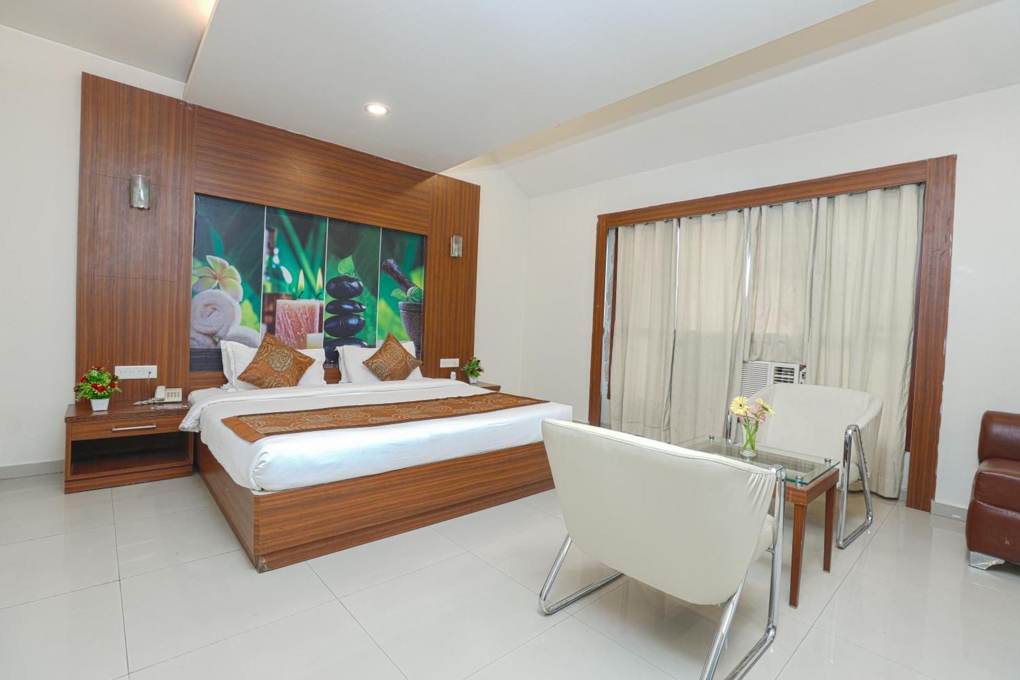 Hotel Le Castle Rudrapur Εξωτερικό φωτογραφία
